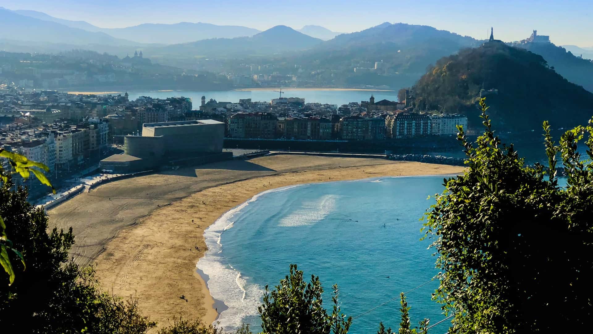 Playa de Zurriola from Ulia mountain
